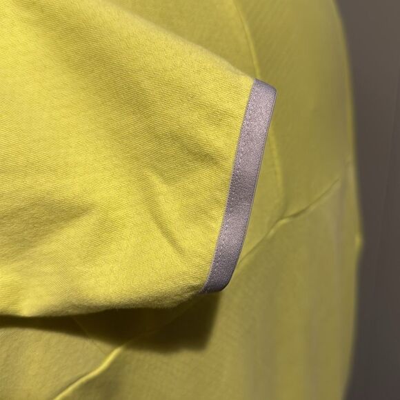 GapFit Mockneck Half-Zip Train Sweatshirt. Yellow Limon. Large. - Picture 9 of 10